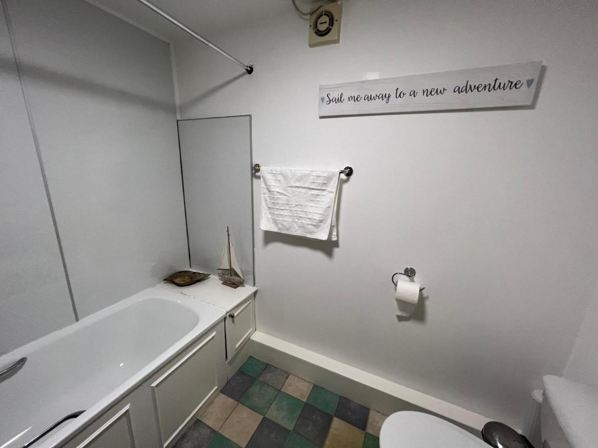 Anchor Hotel Johnshaven Екстериор снимка